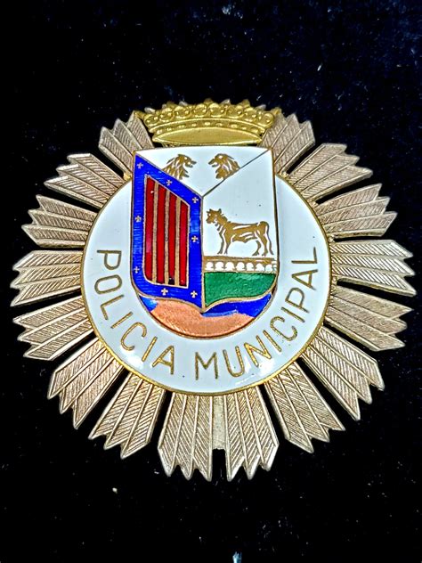 Salamanca Spain Municipal Police - COLLECTORS-BADGES.COM