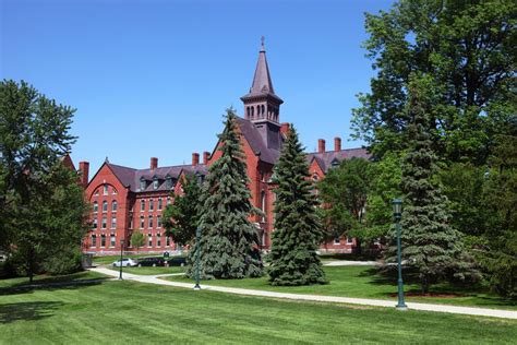 University of Vermont: Acceptance Rate, SAT/ACT Scores, GPA