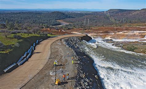 Oroville Dam Spillway Repaired in Advance of New Storm | 2017-02-15 ...