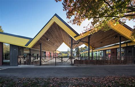 Vibrant Steel Roofing Features in Award-Winning School Design – EBOSS