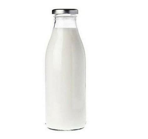 White High In Protein, Calcium, Potassium, And Vitamin B12, Organic Cow Milk at Best Price in ...