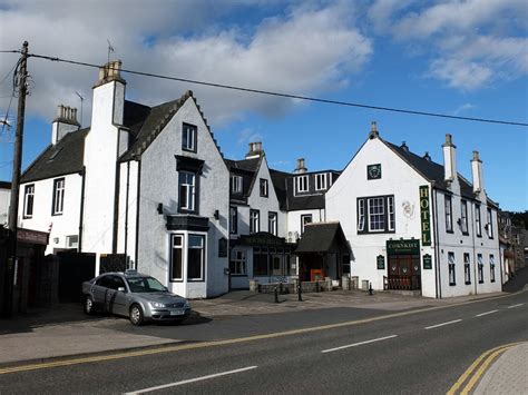 The New Inn Hotel, Market Street, Ellon © Bill Harrison :: Geograph Britain and Ireland