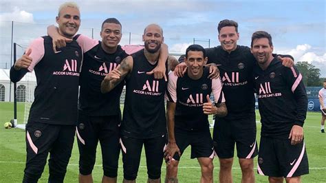 Watch! Lionel Messi continues to train with Mbappe, Neymar at PSG ...