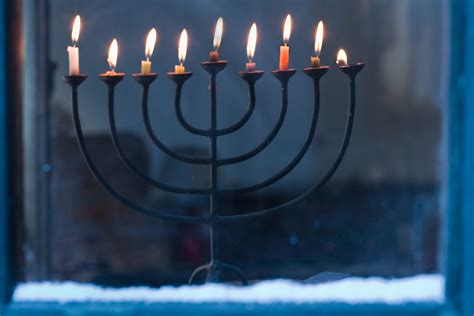 Honor the True Meaning of Hanukkah and Flaunt Your Jewishness – Kveller