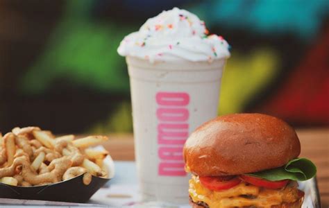 A Burger For Everyone: 8 Best Burger Spots in Los Angeles - The LA Girl