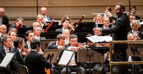 Review: The Berlin Philharmonic Gives a Master Class at Carnegie - The New York Times