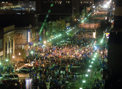 Lawrence police plan ahead for Final Four weekend, ready for a party in ...