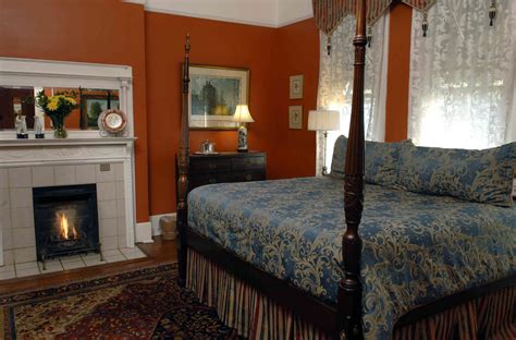 Savannah Bed And Breakfast Accommodations | Downtown Savannah