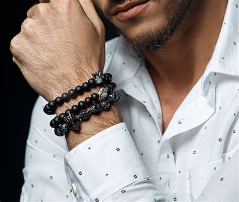 A Guide to Buying Men’s Spiritual Jewelry – The Fashionisto