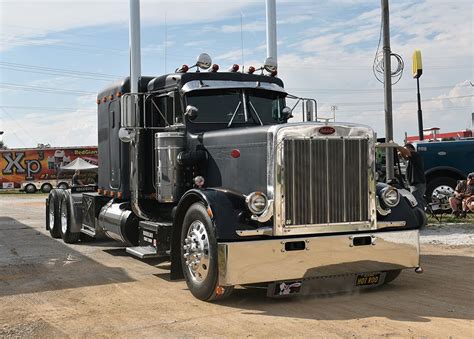 Peterbilt 359 Flat-top Custom Peterbilt, Peterbilt 359, Peterbilt ...