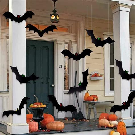 DIYDEC 12PCS Halloween Hanging Bats, Halloween Flying Bat Hanging Decorations with Glowing Eyes ...