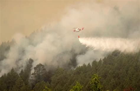 Thousands more evacuated as Tenerife wildfire rages · TheJournal.ie