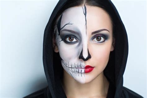 How to Apply Basic Horror Face Makeup | LoveToKnow