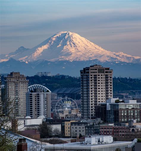 Seattle's Iconic Mt Rainier with the Great Wheel - Mount Rainier is the highest mountain of the ...