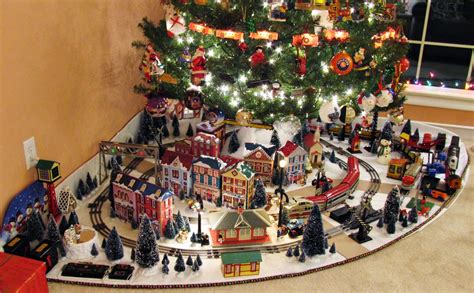 Christmas Tree Train Layouts Plans - James Model Trains