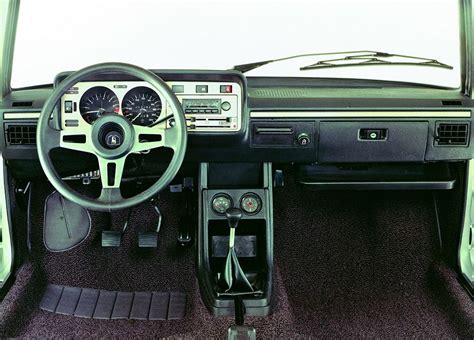 Volkswagen Scirocco - Klassiekerweb | Vw mk1, Interior de autos, Autos