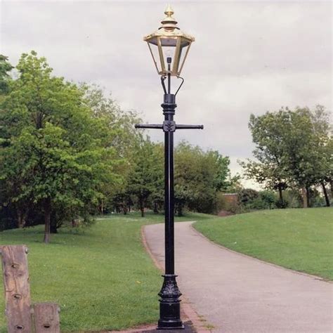 Cast Iron Garden Lamp Post at Rs 125/kilogram | Cast Iron Lamp Post in Rajkot | ID: 19109518048