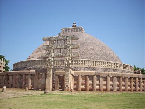 Sanchi Stupas,Madhya Pradesh ~ India Tourism & Indian Culture