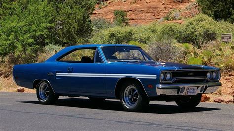 1970 PLYMOUTH GTX 2 DOOR HARDTOP - Front 3/4 - 161878