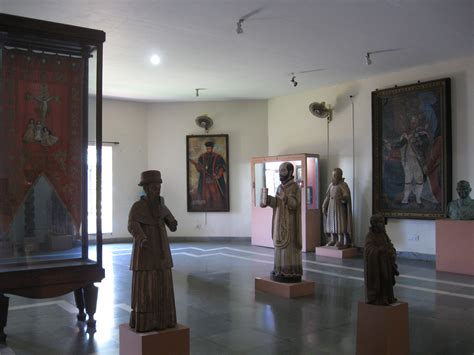 File:Christian Art Gallery.jpg - Wikimedia Commons