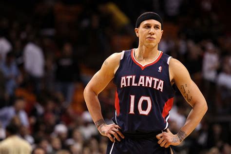 Former Arizona basketball guard Mike Bibby wants to return to NBA ...