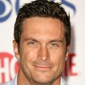 Oliver Hudson - Age, Family, Bio | Famous Birthdays