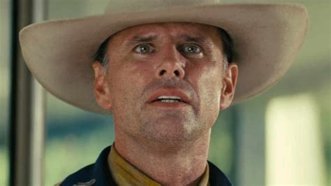 Walton Goggins’ Fallout character may be connected to New Vegas robot - Dexerto