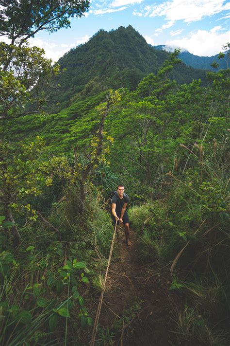 OKOLEHAO TRAIL IN HANALEI ON KAUAI, HAWAII - Journey Era