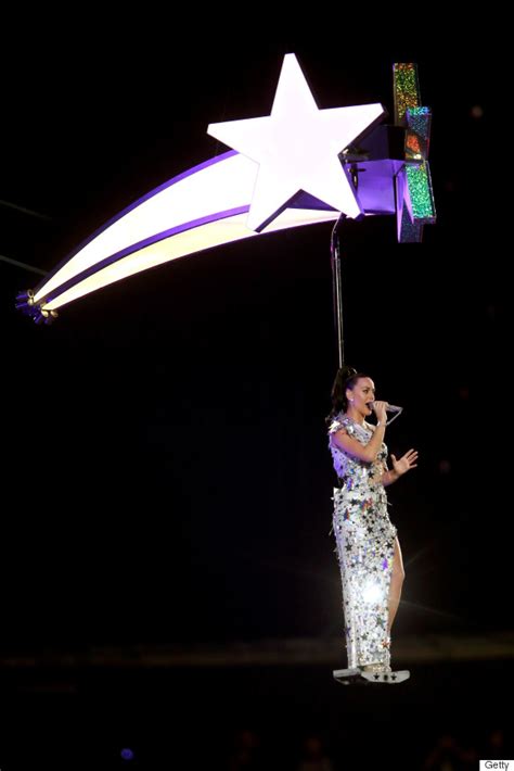 Katy Perry Wore Not One But Four Awesome Super Bowl Halftime Show Outfits | HuffPost