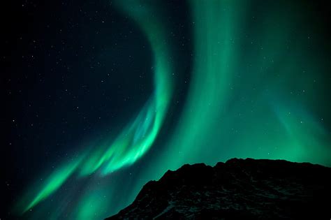 1440x900px | free download | HD wallpaper: green sky phenomenon ...