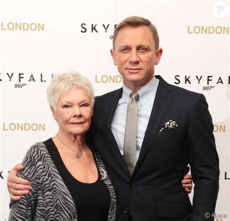 Skyfall : Judi Dench fait de l'ombre aux James Bond girls - Purepeople