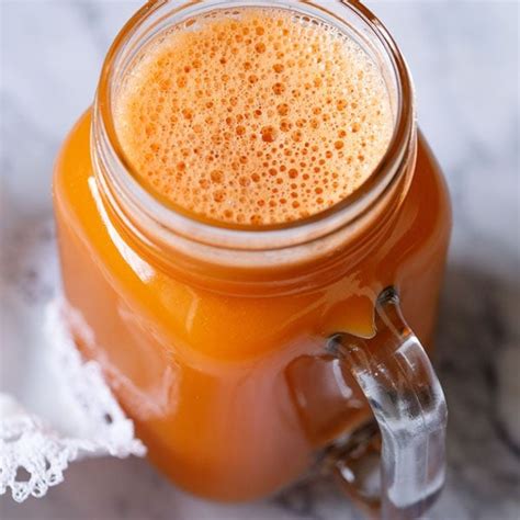 Carrot Juice Recipe (Juicing Carrots in Blender and Juicer)