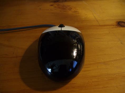 Black and White Keyboard and Mouse Combo - Instructables