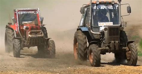 Tractor racing attracts huge crowds in Russia's Rostov region