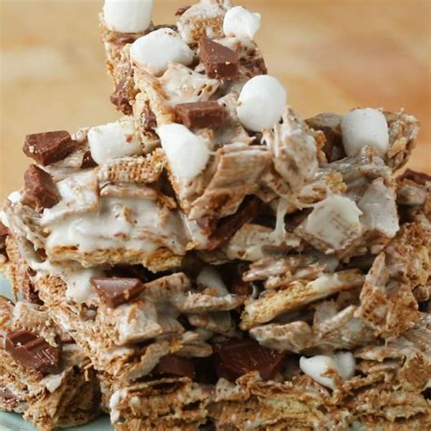 S’mores Chocolate Graham Cracker Marshmallow Bars (marshmallows, wheat ...