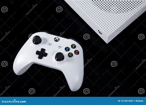 Microsoft`s XBOX One S Video Game System and Controller Editorial Stock ...