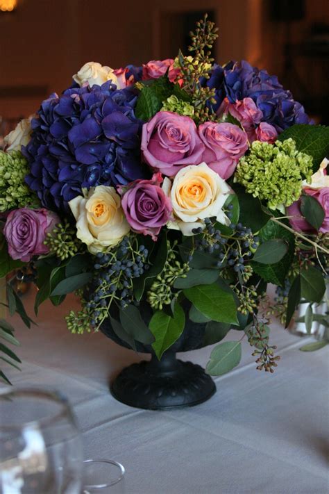 purple hydrangea centerpieces | Purple wedding | Pinterest