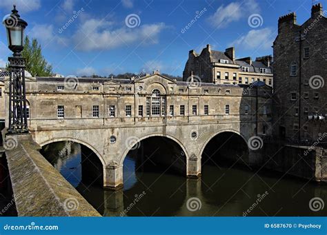 Pulteney bridge stock photo. Image of landmark, arches - 6587670