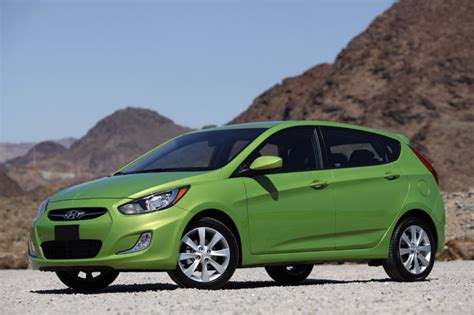 Hyundai Accent Green - amazing photo gallery, some information and ...