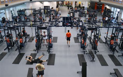 Renovations Upgrade Fitness Area at UTSA