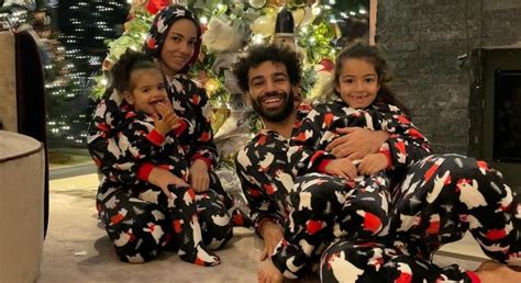 Fans react as 'muslim' Mohamed Salah celebrates Christmas with family | Pulse Nigeria