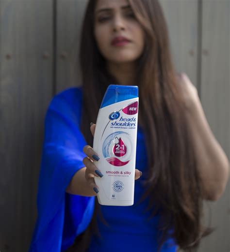 Head and Shoulders Smooth and Silky Shampoo: Review, Price