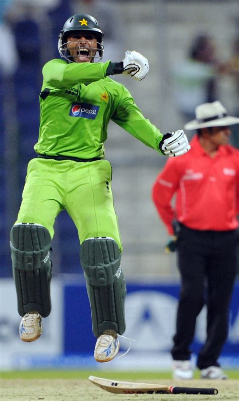 Pakistan Cricket Players: Abdul Razzaq 109