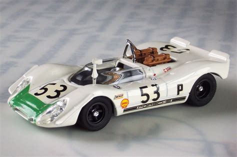 1-43 Porsche Models: Porsche 908/2