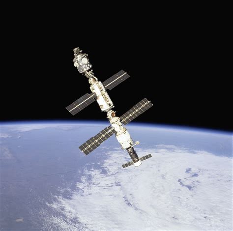 NASA Observes 15 Years of Unbroken Residency Aboard International Space Station « AmericaSpace