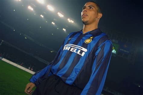 (Ronaldo, Inter Milan > (1997-2002...)