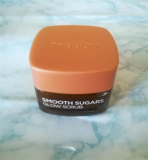 Lejdi DI's beauty corner: L'oreal - Smooth sugars Glow scrub