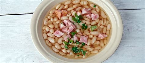 Where to Eat the Best Senate Bean Soup in the World? | TasteAtlas