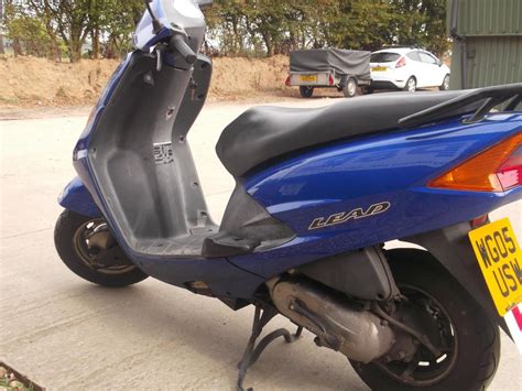 2005 Honda SCV100 100cc Scooter BLUE