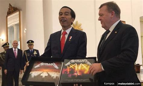 Jokowi keluar wang saku tebus piring hitam Metallica